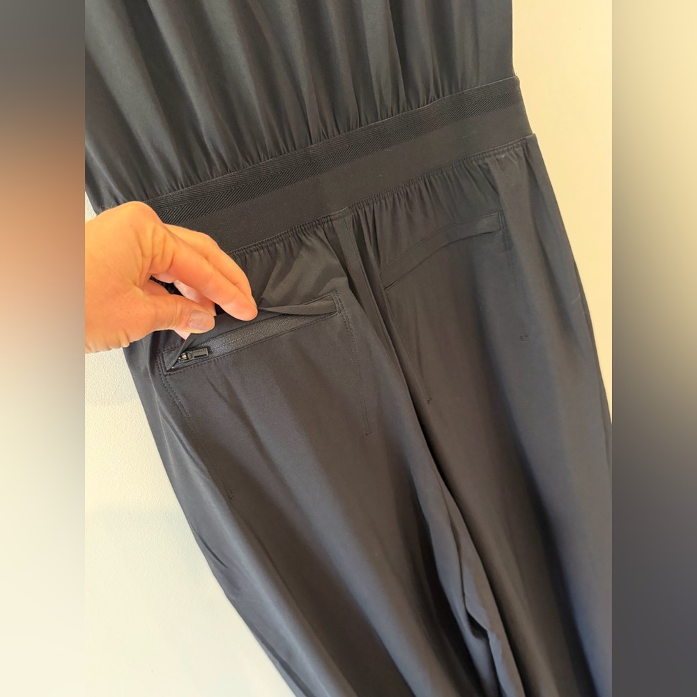 Athleta Sleeveless Black Jumpsuit Size 0 - Picture 5 of 10